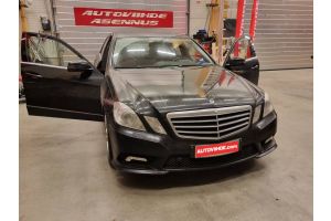Mercedes-Benz E-sarja W212 Kaiuttimien vaihto (Erillissarjan asennus)