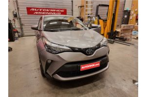 Toyota CH-R 2020 audiopaketin asennus