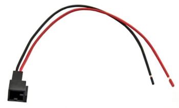 mercedes c-sarja kaiutinliitin