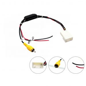 CAM-TY1-RT Toyota alkuperäinen peruutuskamera jälkiasennettuun autosoittimeen adapteri