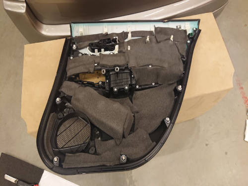 takaovipahvin eristys